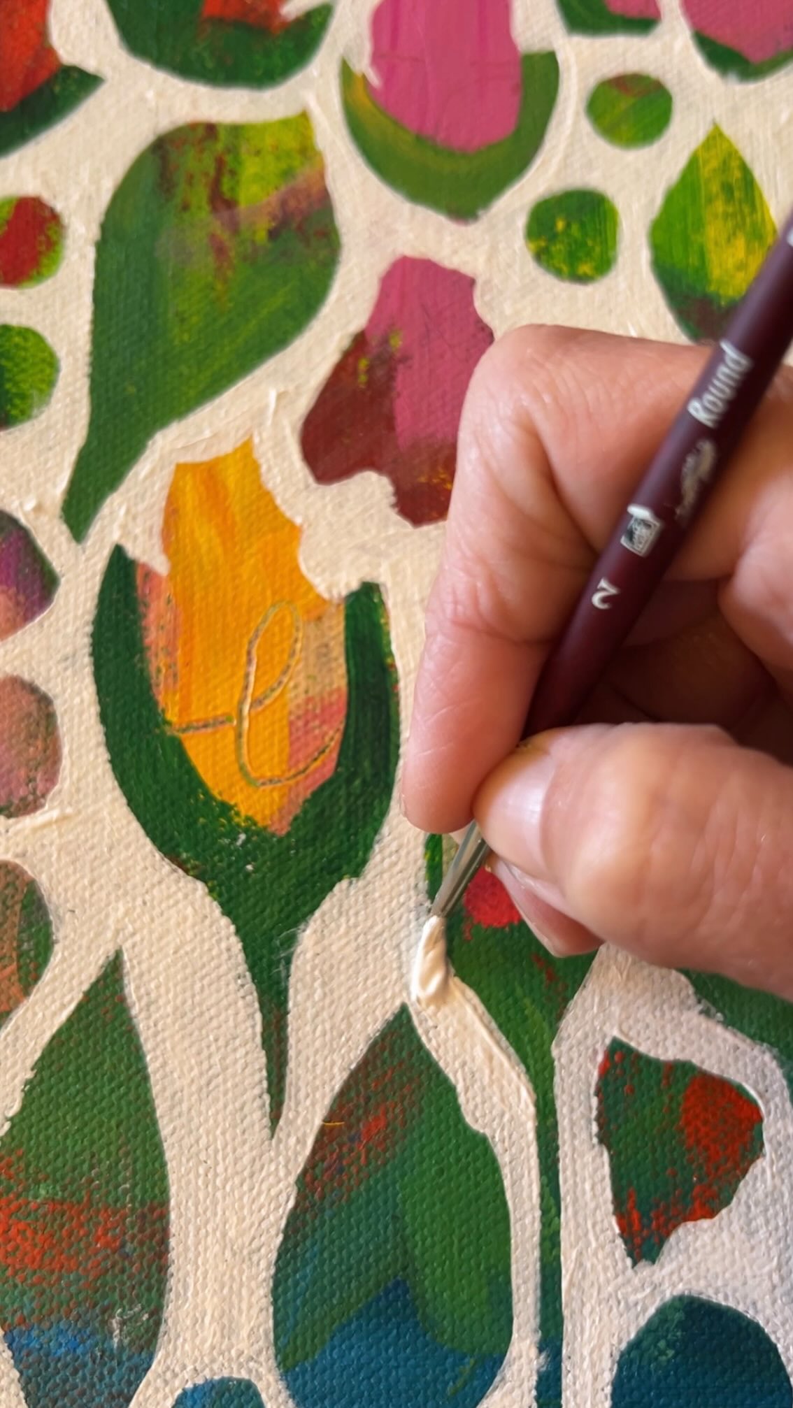 People often ask me this when they see my work in person…🌷 We’re looking at six layers of paint beside three (+/-). I love these close observations from fellow art lovers. Looking to see 👁️ and listening to hear👂are arts in themselves. Let’s talk 🎨 🤗 This NEW 12x24 tulip painting will be available at Maine Art Collective’s Middle Street gallery in #portlandmaine when we open for the season on May 15! 🎉 #artgallery #buyoriginalart #organize #artaslife @maineartcollective